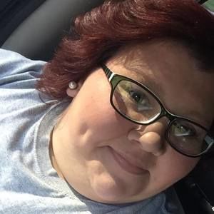 Meet your Posher, Leeann